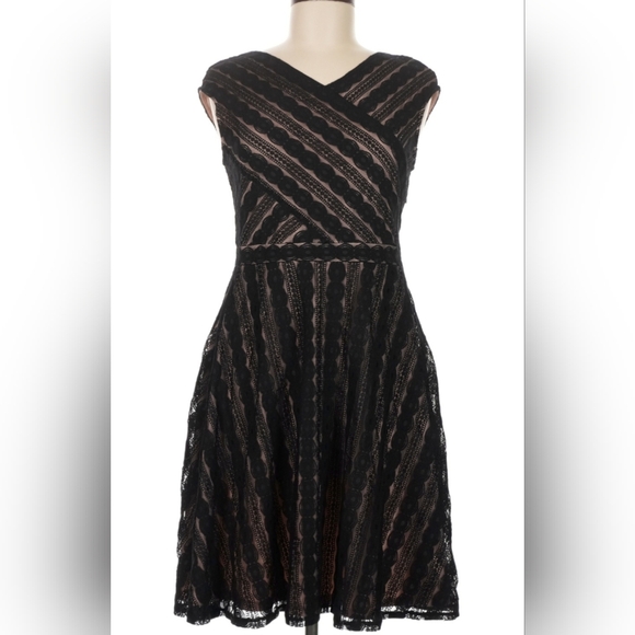 Dress Barn Signature Harper Black Lace Lined Fit & Flare Cocktail Dress Size 16 Dress Barn Signature Harper Black Lace Lined Fit & Flare Cocktail Dress Size 16